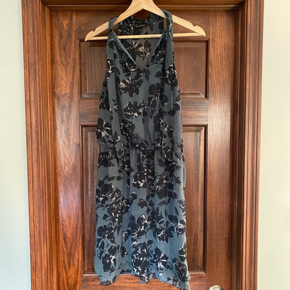 Banana Republic Sleeveless High Neck Dress